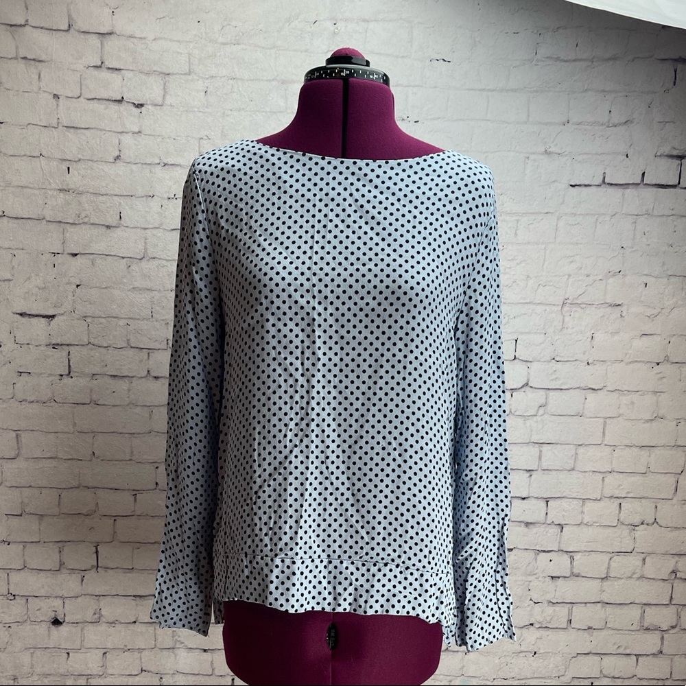 Philosophy size Medium blue polka dot long sleeve blouse
